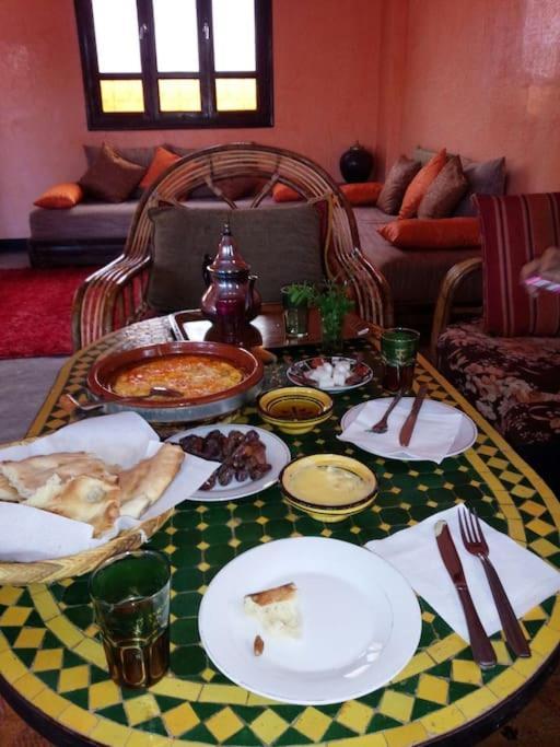 Hotel Familiale Les Grotte Ait Benhaddou Exteriér fotografie