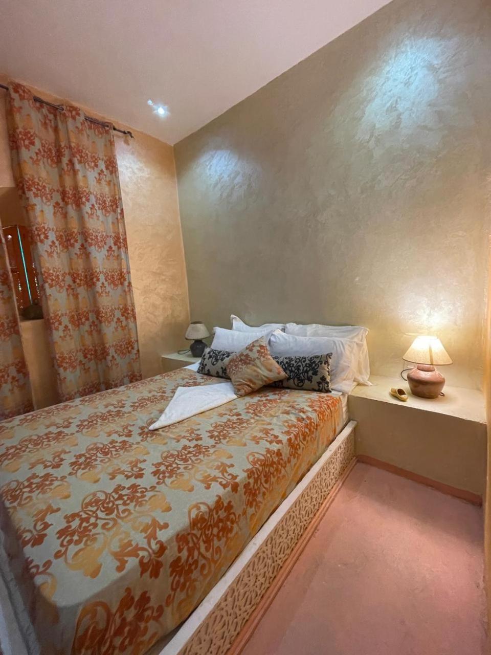 Hotel Familiale Les Grotte Ait Benhaddou Exteriér fotografie