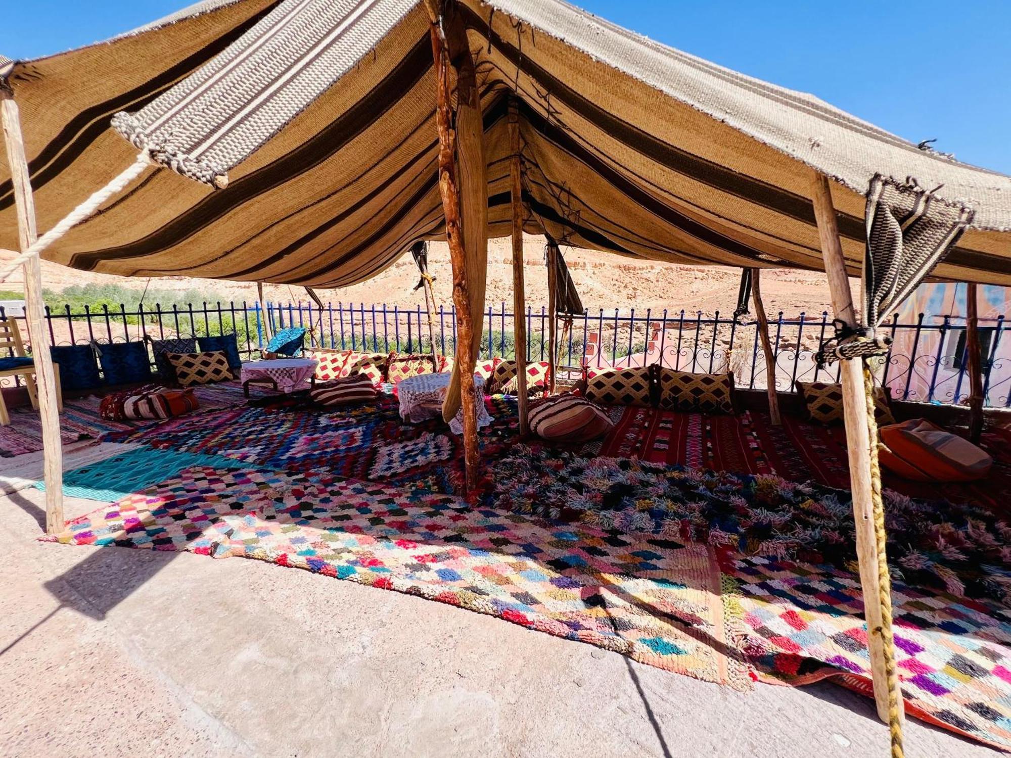 Hotel Familiale Les Grotte Ait Benhaddou Exteriér fotografie
